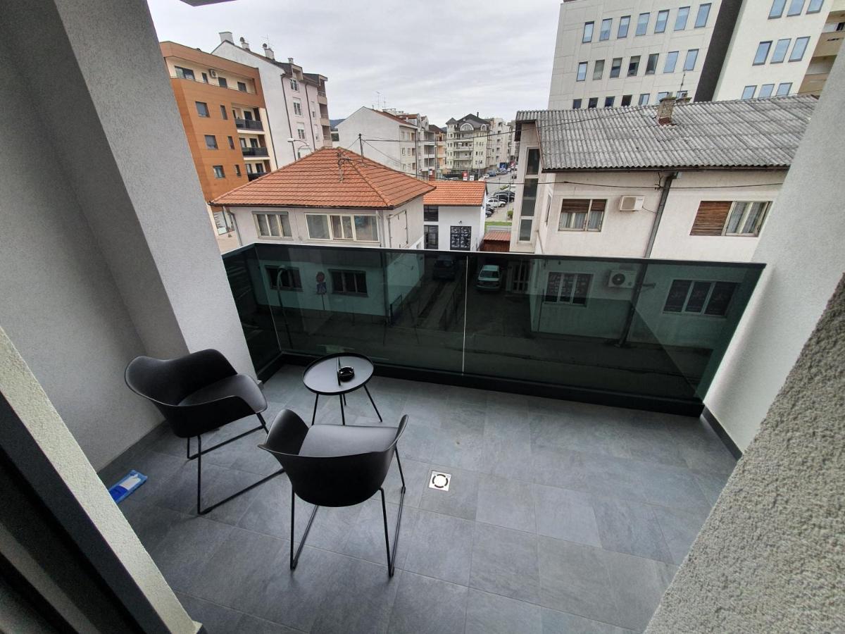 Lux Opera 2 Apartment Banja Luka Exterior foto