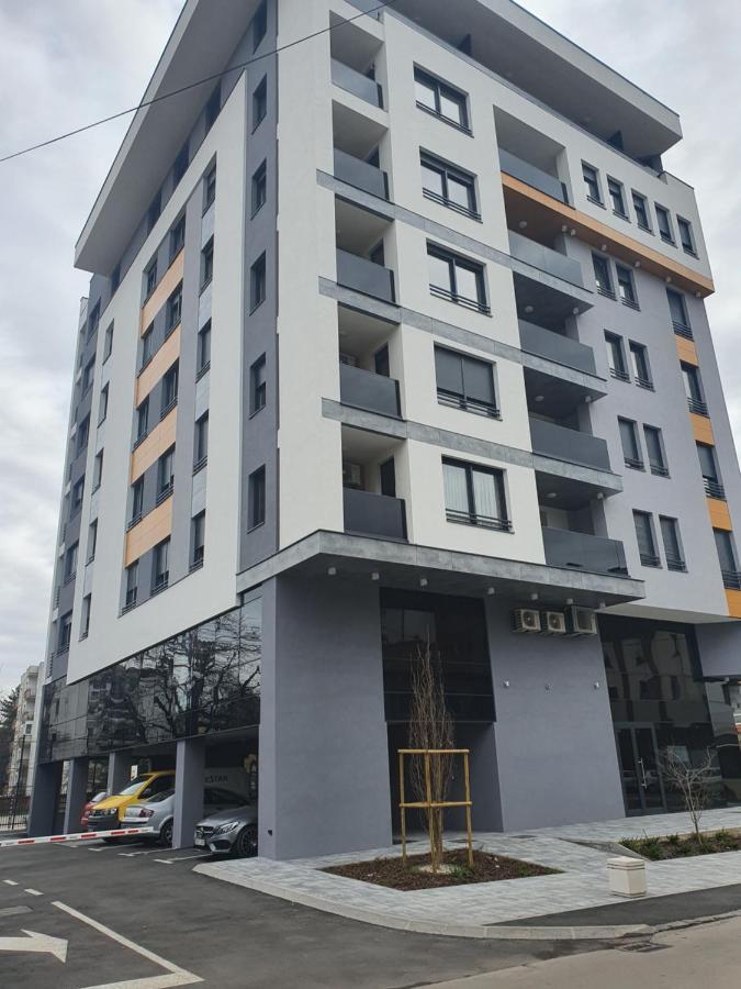 Lux Opera 2 Apartment Banja Luka Exterior foto
